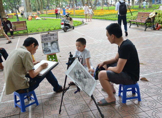 Portrait Drawing: A Cultural Highlight of Hanoi’s Pedestrian Street